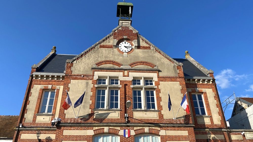 Location de benne à Touquin